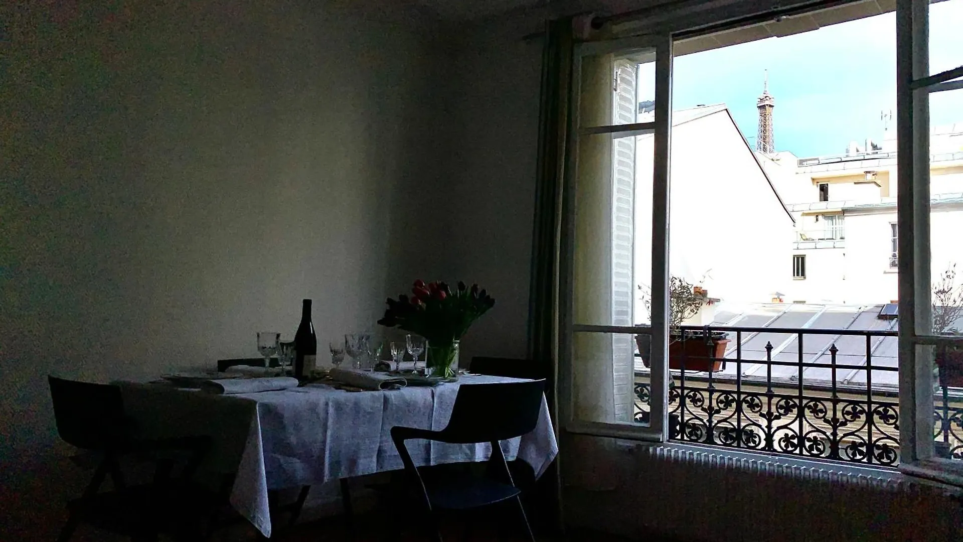 Appartement Vue Sur La Tour Eiffel Paris Fransa